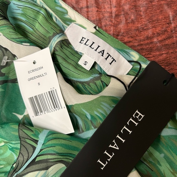 Elliatt Aurora One Shoulder Tropical Green Leaf Print Midi Dress Size S NWT - Picture 3 of 4